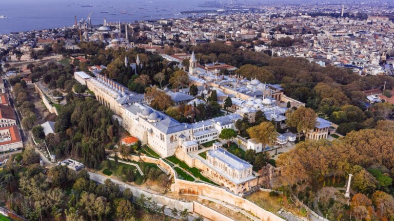 Sultan Muhammad Al Fatih: Biografi, Penaklukan Konstantinopel 1453, dan Jejaknya di Istanbul